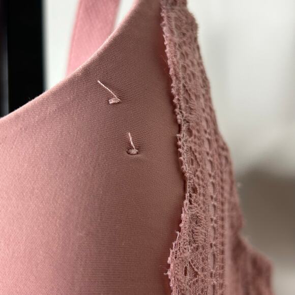 Pink Lover‎ Bra-44DD-dusty rose color, underwire lace lightly padded - Picture 3 of 3